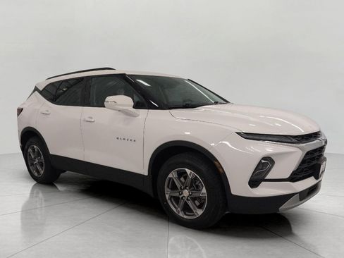 Used 2024 Chevrolet Blazer LT w/ LPO, Floor Liner Package AWD/4WD image 1