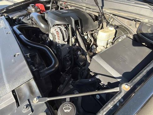 Used 2007 Chevrolet Tahoe LT AWD/4WD image 35