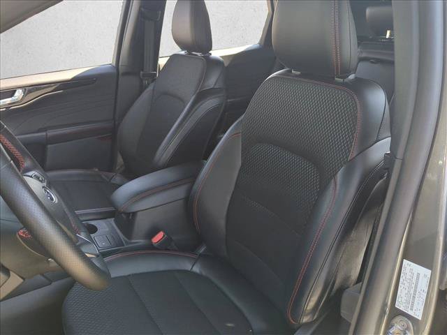 Certified 2025 Ford Escape ST-Line w/ Equipment Group 301A FWD image 15