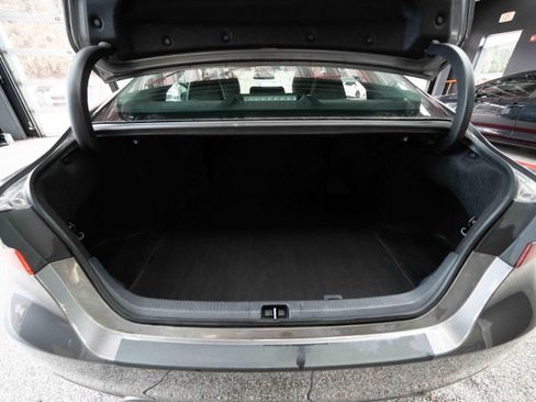 Used 2024 Toyota Camry SE image 27