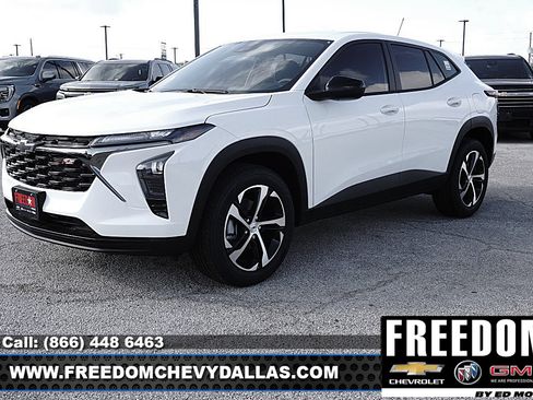 New 2026 Chevrolet Trax RS w/ Driver Confidence Package FWD image 3