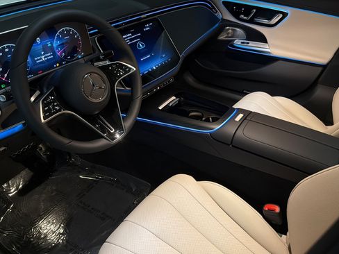 New 2027 Mercedes-Benz E 350 Sedan image 9