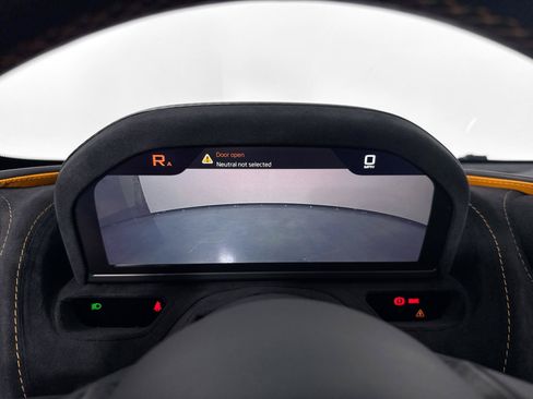 Used 2022 McLaren 720S Spider RWD image 16