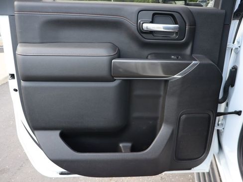 Used 2022 GMC Sierra 2500 AT4 w/ AT4 Premium Plus Package AWD/4WD image 30