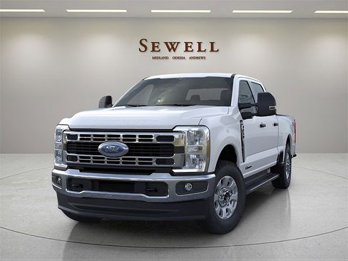 New 2025 Ford F250 XLT w/ FX4 Off-Road Package image 9