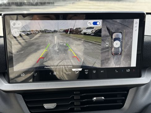 New 2026 Ford Explorer ST-Line w/ ST-Line Street Pack image 18