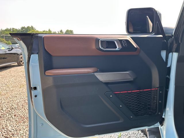 Certified 2023 Ford Bronco Heritage Edition AWD/4WD image 24