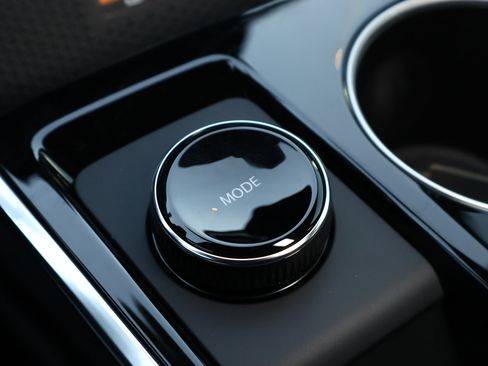 New 2026 Chevrolet Equinox LT w/ Convenience Package II image 17