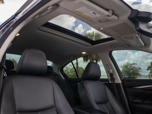 Used 2019 INFINITI Q50 Luxe RWD image 15
