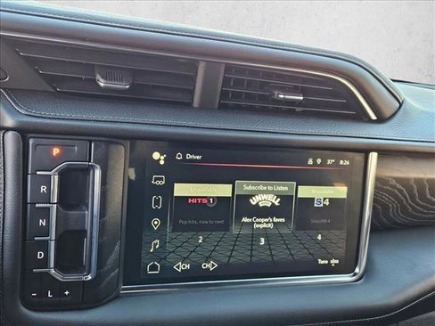 Used 2022 GMC Yukon Denali w/ Denali Ultimate Package image 14