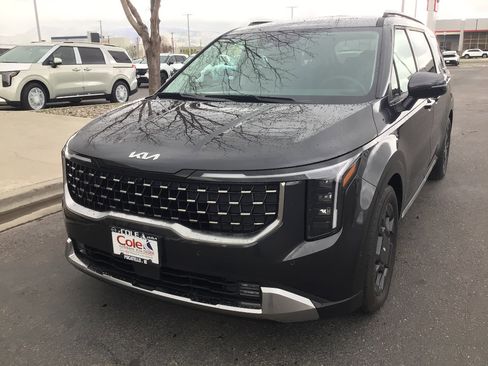 New 2026 Kia Carnival SX image 2