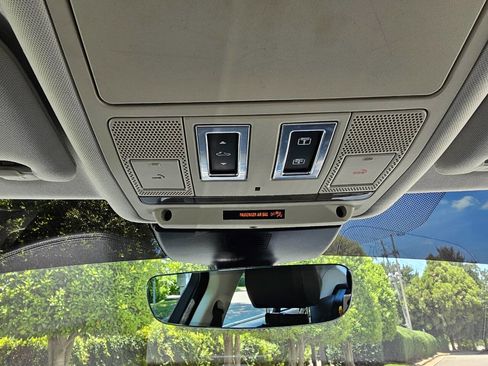 Used 2020 Jaguar XE S image 27