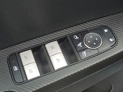 Used 2024 Mitsubishi Outlander SE image 26