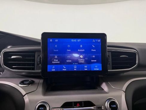 Used 2023 Ford Explorer XLT w/ Equipment Group 202A RWD image 20