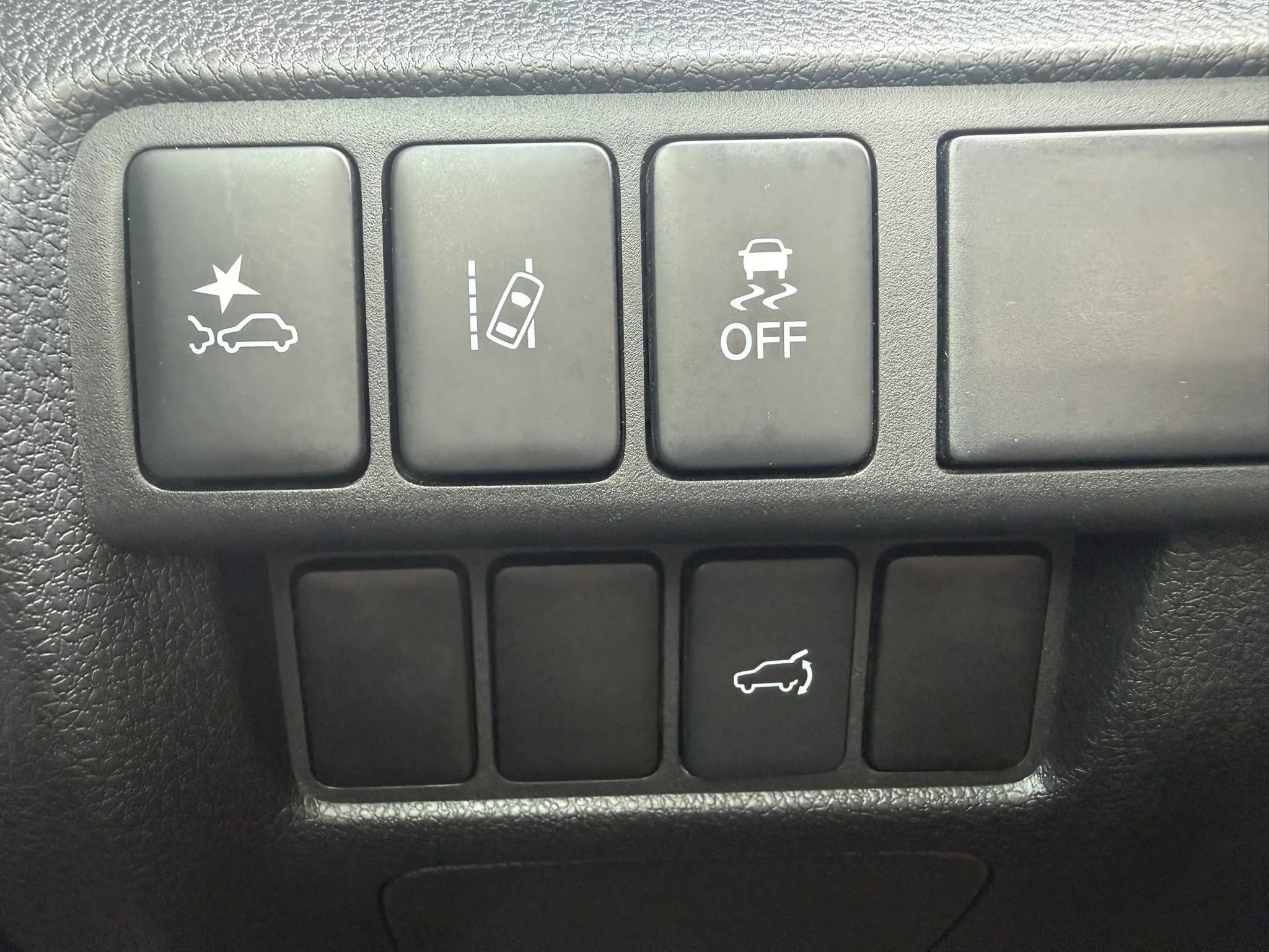 Used 2025 Mitsubishi Eclipse Cross SE AWD/4WD image 11