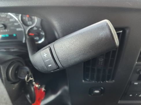 Used 2025 Chevrolet Express 3500 LS RWD image 23