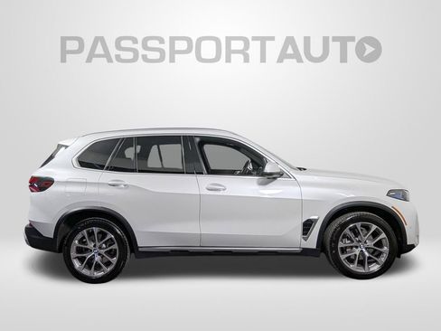 Used 2025 BMW X5 xDrive40i w/ Premium Package image 7