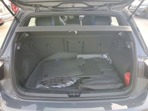 New 2026 Volkswagen Golf image 7