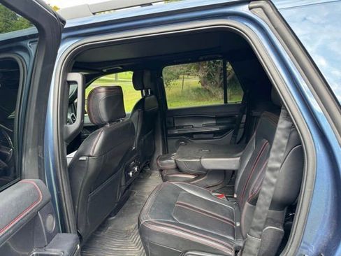 Used 2019 Ford Expedition Limited w/ Equipment Group 303A image 3