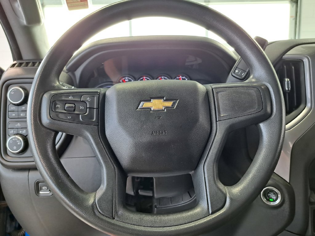 Used 2022 Chevrolet Silverado 1500 Custom AWD/4WD image 10