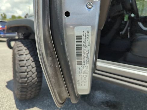 Used 2016 Jeep Wrangler Rubicon AWD/4WD image 47