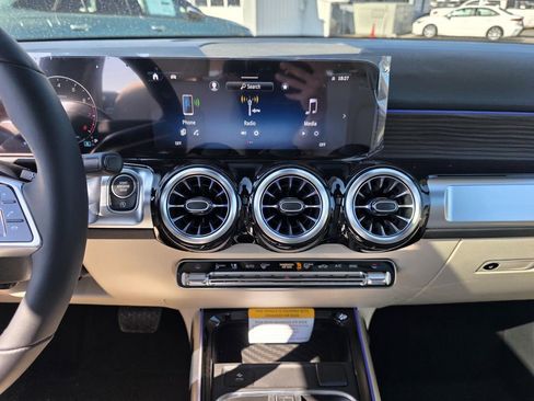 New 2026 Mercedes-Benz GLB 250 GLB  250 image 25