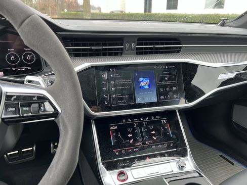 Used 2024 Audi RS 7 Performance image 31