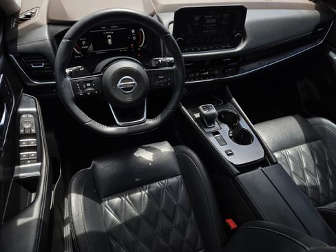 Used 2021 Nissan Rogue Platinum FWD image 21