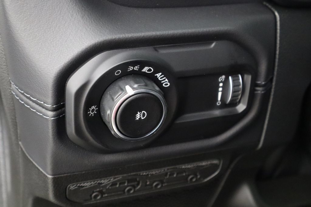 New 2027 Jeep Wrangler Unlimited Sahara AWD/4WD image 23