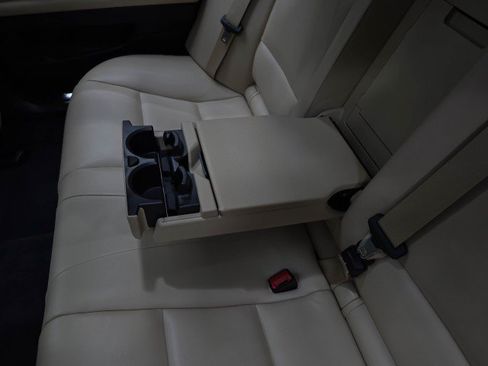 Used 2016 BMW 528i Sedan RWD image 19
