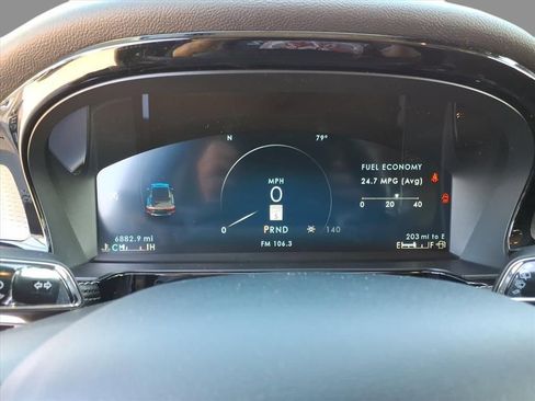 Used 2024 Lincoln Corsair Reserve w/ Jet Appearance Package image 28