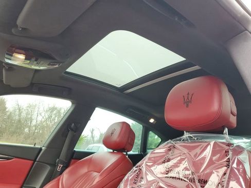 Used 2017 Maserati Levante w/ Sport Package AWD/4WD image 14