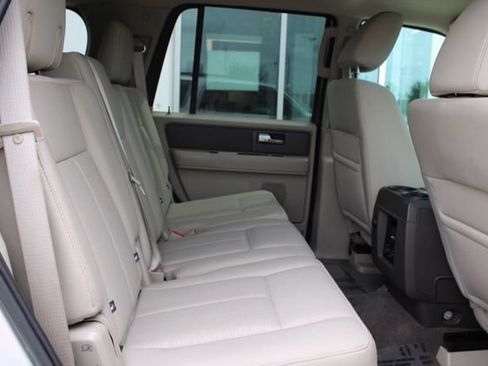 Used 2011 Ford Expedition XLT AWD/4WD image 22