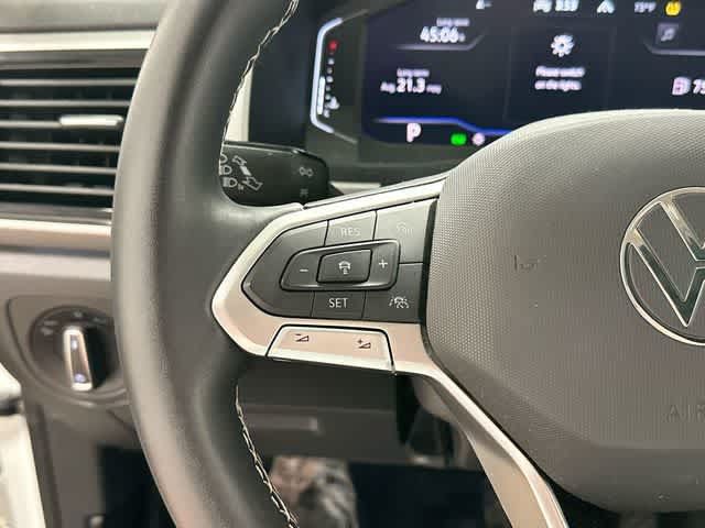 Used 2023 Volkswagen Atlas SEL AWD/4WD image 9