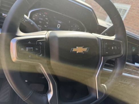 Used 2025 Chevrolet Silverado 2500 LT w/ Convenience Package AWD/4WD image 9
