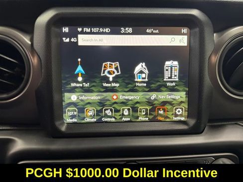 Used 2023 Jeep Wrangler Willys image 13