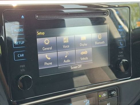 Used 2019 Toyota Corolla LE FWD image 19