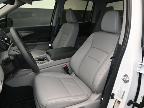 New 2026 Honda Ridgeline RTL image 15