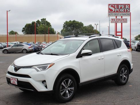 Used 2017 Toyota RAV4 XLE image 7