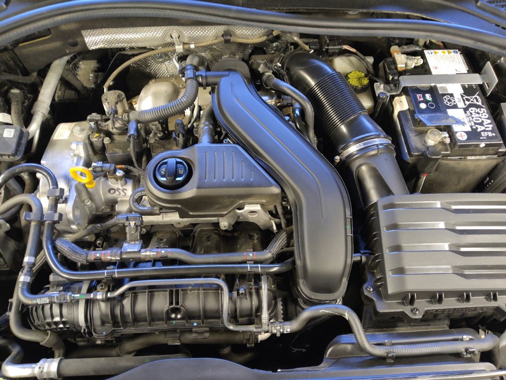 Used 2025 Volkswagen Jetta Sport FWD image 30