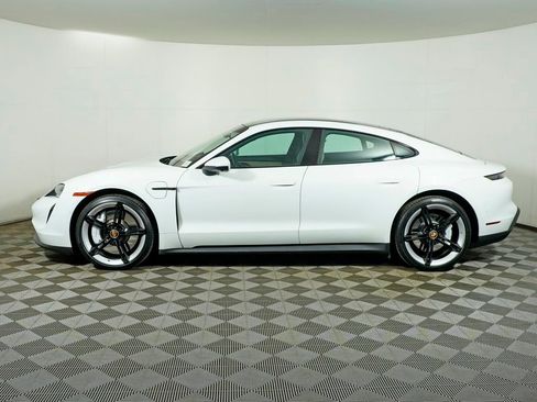 Certified 2023 Porsche Taycan 4S image 2