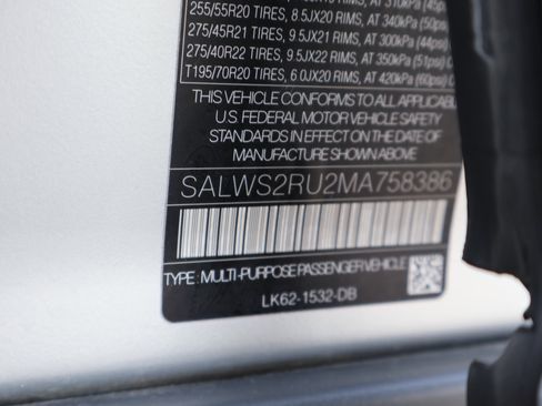 Used 2021 Land Rover Range Rover Sport HST image 30