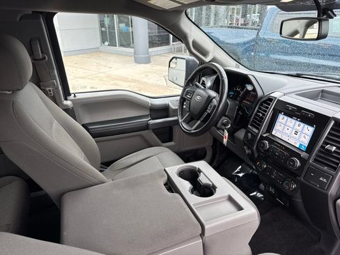 Used 2017 Ford F150 XLT w/ Equipment Group 302A Luxury AWD/4WD image 46