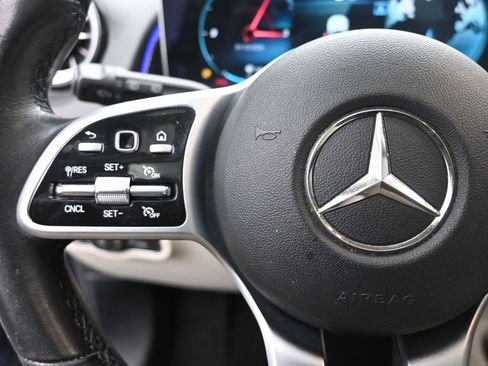 Used 2021 Mercedes-Benz GLB 250 GLB 250 w/ Premium Package image 15