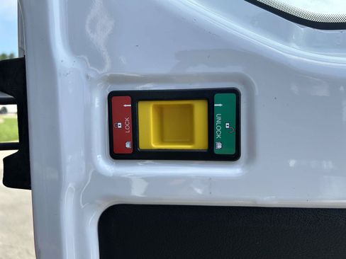 Used 2024 Ford Transit 250 Low Roof w/ Exterior Upgrade Package RWD image 15