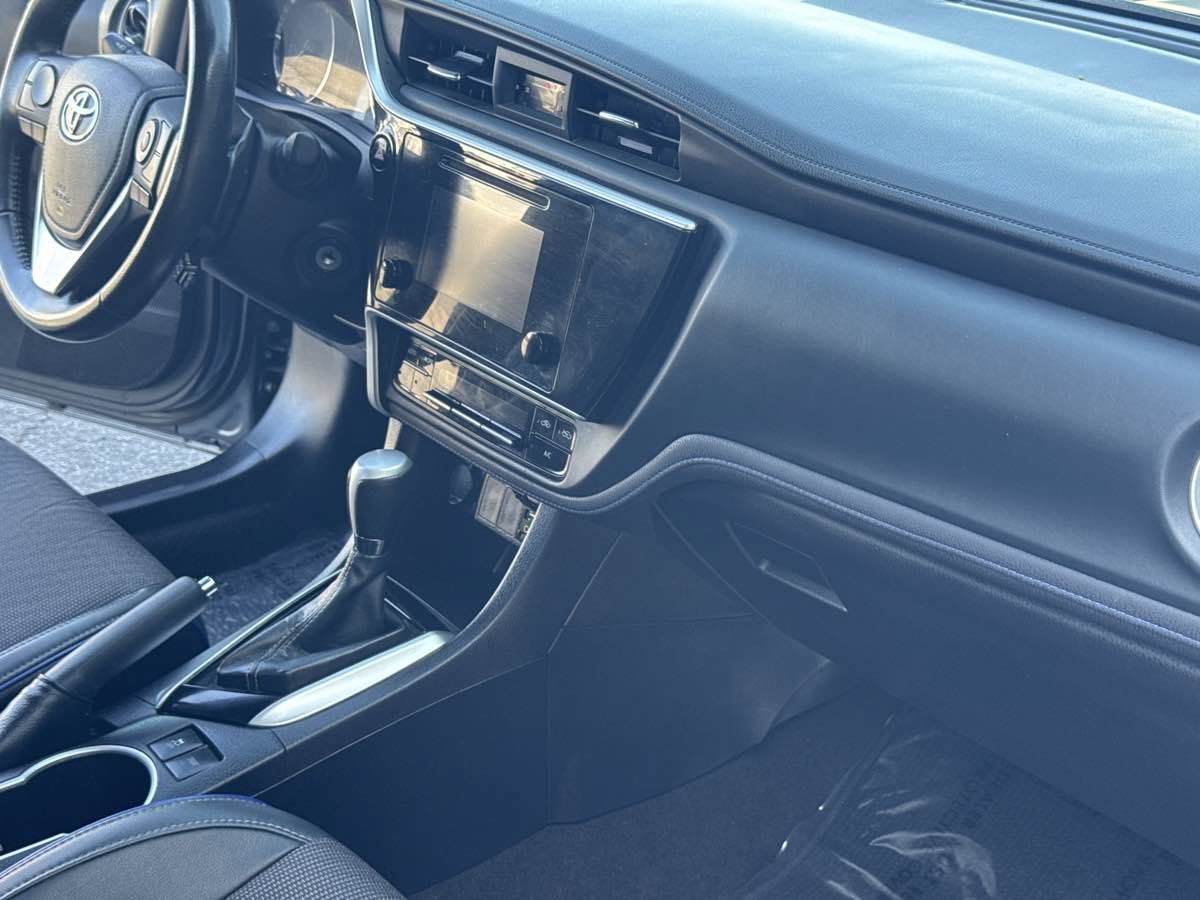 Used 2019 Toyota Corolla SE FWD image 14