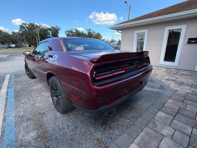 Used 2019 Dodge Challenger SXT RWD image 7