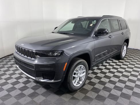 New 2025 Jeep Grand Cherokee L Laredo w/ Luxury Tech Group I image 9