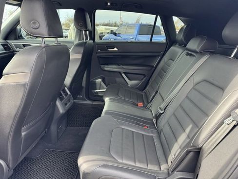 Used 2020 Volkswagen Atlas Cross Sport SEL Premium image 13