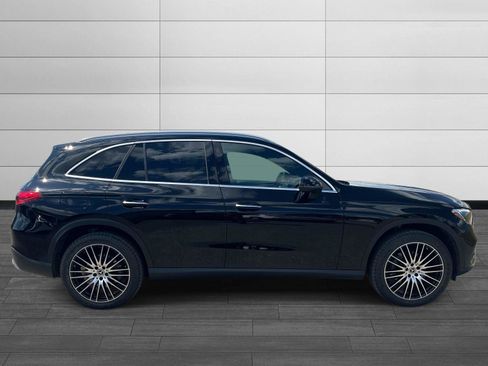 Certified 2025 Mercedes-Benz GLC 300 4MATIC image 2